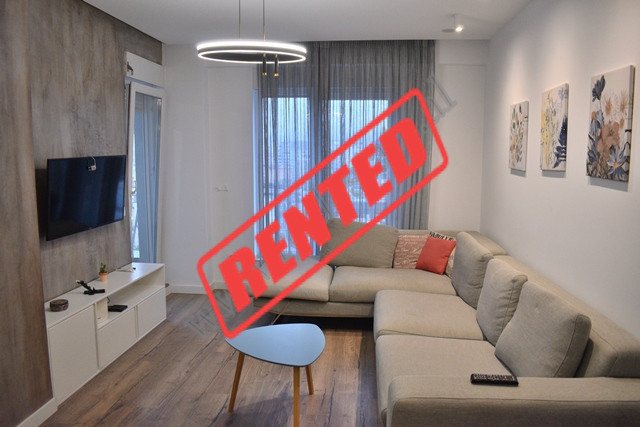 Apartament 2+1 me qira tek Kompleksi Kontakt prane 21 Dhejtorit ne Tirane.
Pozicionohet ne katin 11